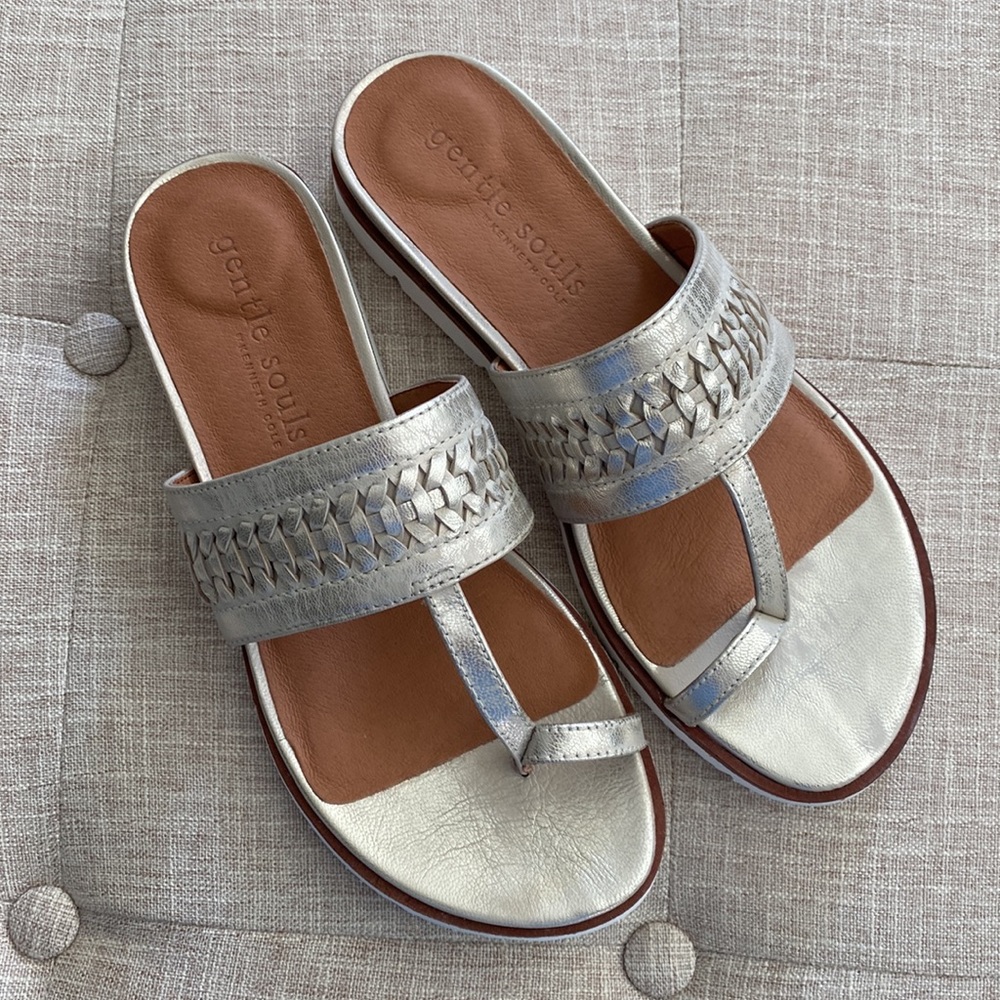 NEW Gentle Souls Lavern Lite Thong Sandal - Picture 2 of 8